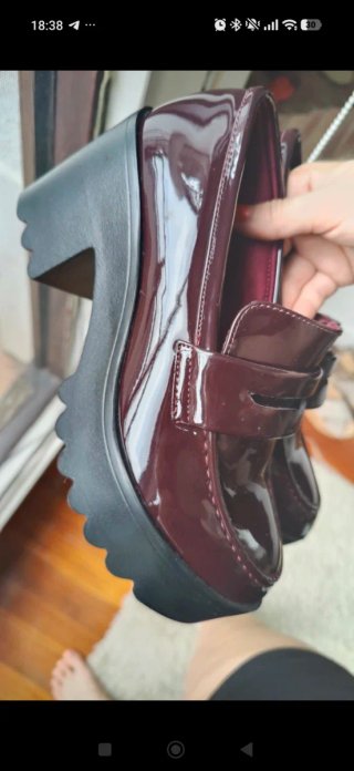 Mocasines charol burdeos plataforma mujer