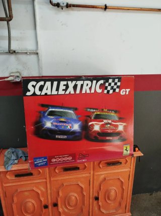 Scalextric GT Ferrari C4
