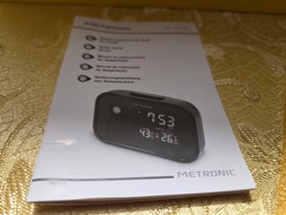 Sveglia da viaggio Metronic con display a colori