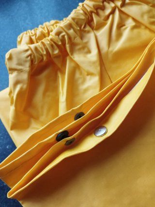 Traje de agua completo amarillo