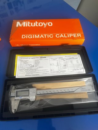 Calibre Digital Mitutoyo 150mm ABSOLUTE