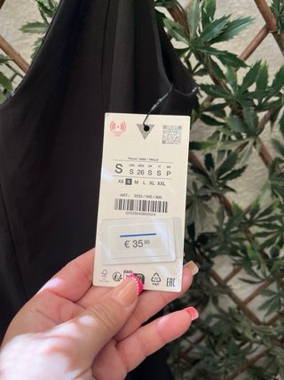 Vestido negro corto