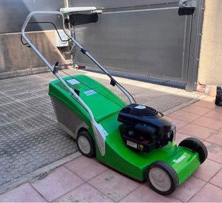 Cortacésped verde Viking