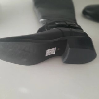 Botas altas negras sin estrenar