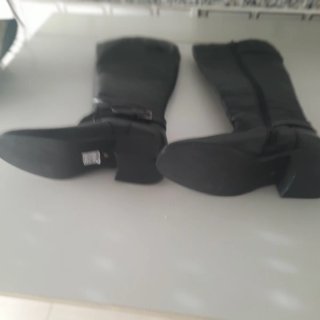 Botas altas negras sin estrenar