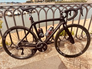 Bicicleta Pinarello Angliru Negra