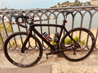 Bicicleta Pinarello Angliru Negra
