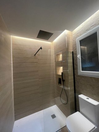 Reforma Integral de Baño: Diseño & Amplitud