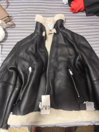 Cazadora Zara Hombre Negra y Blanca Nueva