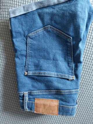 Pantalón corto vaquero Zara chica