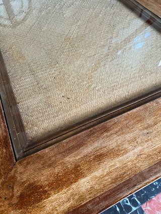 Mesa de comedor de madera y cristal