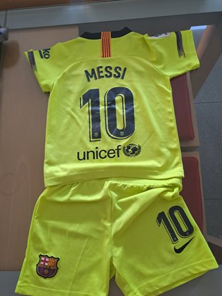 Equipación Fútbol Barcelona Niño Talla 20