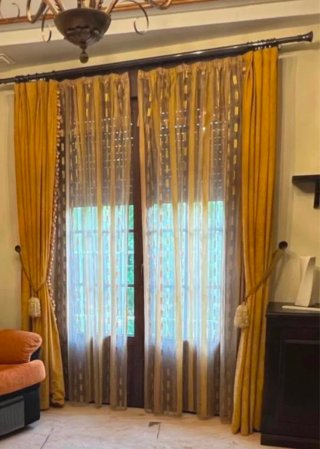 Cortinas de terciopelo naranjas