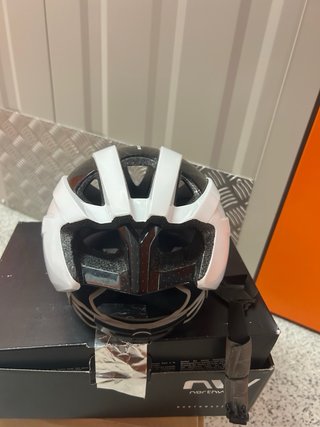Casco de bici infantil marca Spiuk.