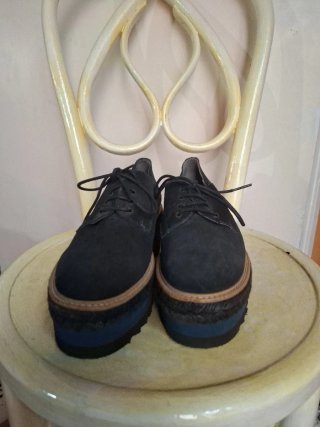 Zapatos plataforma Mamalola negros y azules