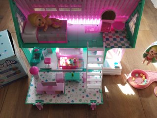 Pack Casa Amicicci + Hora Dormir + 4 Muñecos