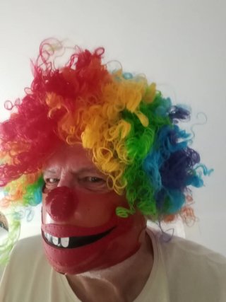 Máscara de payaso artesanal