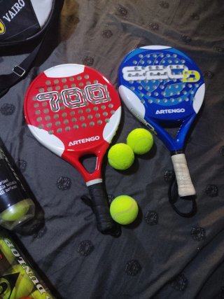 Set paddle Artengo con 2 racchette, borsa e 11 palle