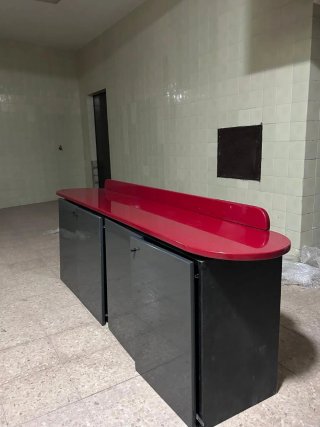 Mesa aparador vintage con 6 sillas