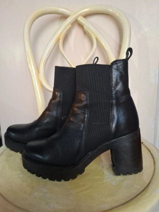 Botines Alpe Piel Elástico Tacón Ancho