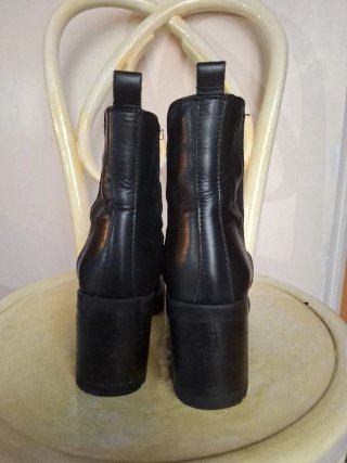 Botines Alpe Piel Elástico Tacón Ancho