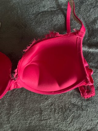 Sujetador rosa encaje con pedrería