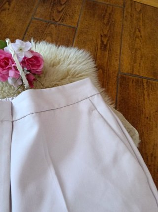 Pantalón Pinzas Zara