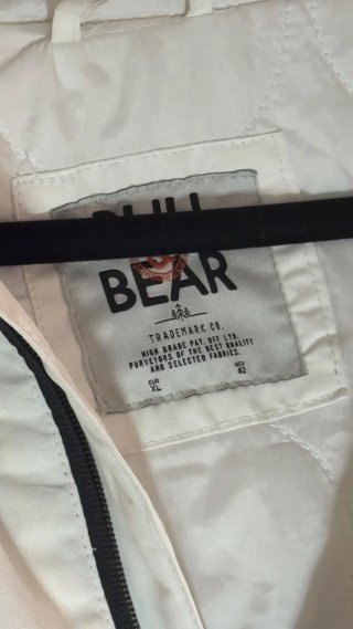 Sudadera/Abrigo blanco con capucha