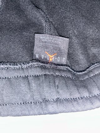 Buzo Jordan Negro Talla M