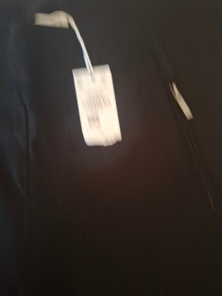 Pantalones negros con cremalleras cada uno 7,50€