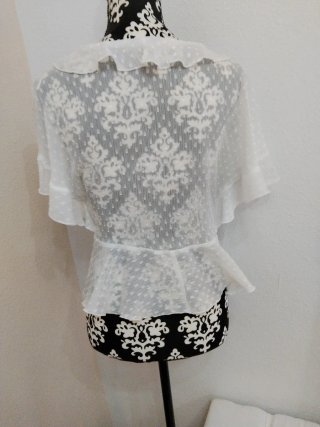 Blusa blanca volantes