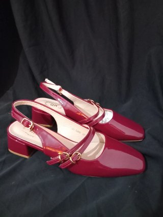 Tacones rojos para mujer