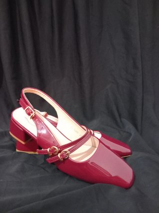 Tacones rojos para mujer