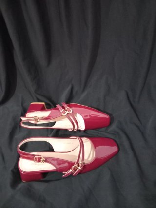Tacones rojos para mujer