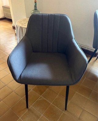 Silla de comedor gris tela y metal