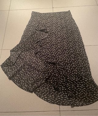 Falda estampada volantes