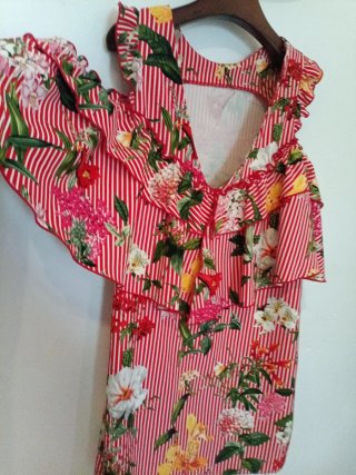 Blusa elegante mujer flores rayas