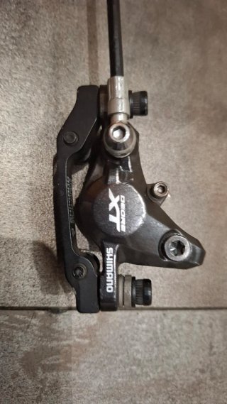 Maneta y pinzas freno delantero Shimano Deore XT
