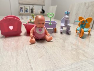 2 Mini Bebés con Accesorios