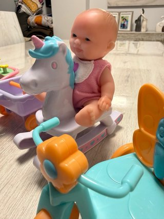 2 Mini Bebés con Accesorios