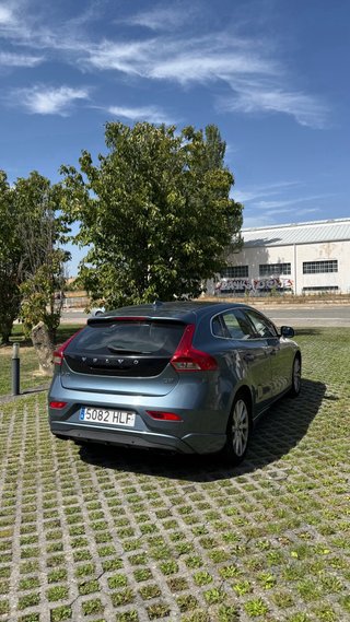 Volvo V40 2012
