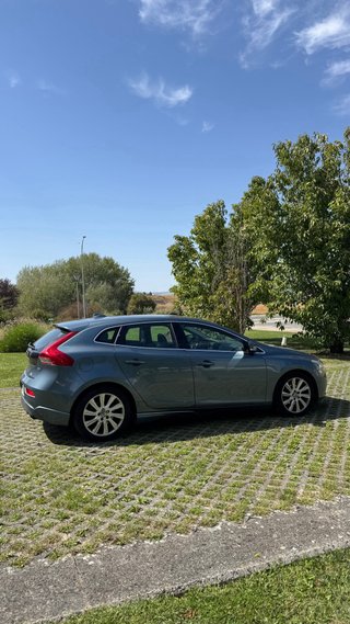 Volvo V40 2012