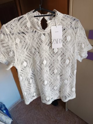 Blusa Zara encaje blanco
