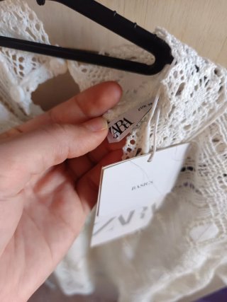 Blusa Zara encaje blanco