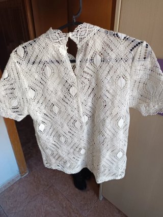 Blusa Zara encaje blanco