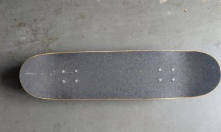 Skate Oxelo Mid 5 con diseño Robot. Como nuevo