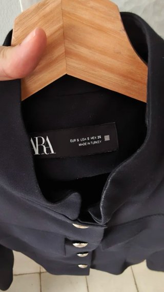 Americana corta Zara azul marino