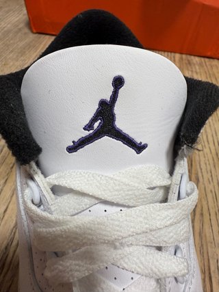 Jordan 3 Purpple talla 38,5