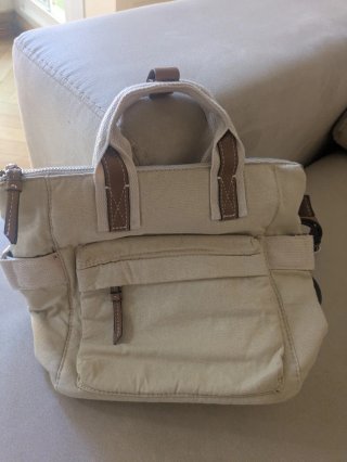 Lote 2 mochilas mujer. Parfois y sin marca
