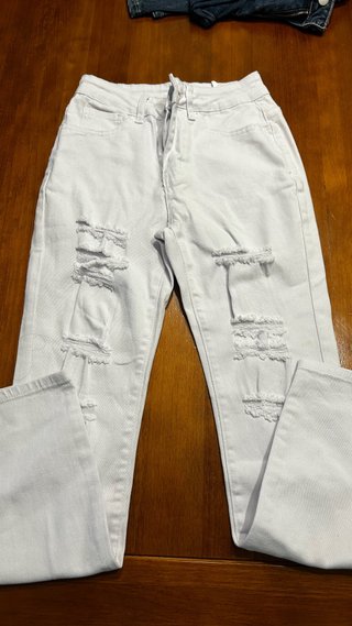 Pantalón vaquero blanco roto Shein Talla S